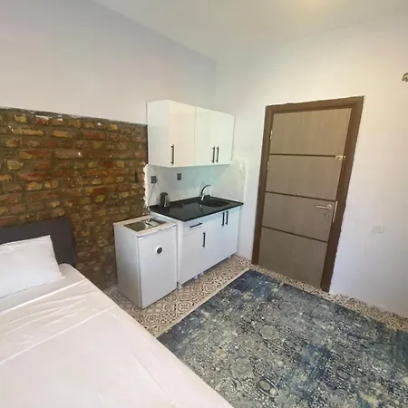 The Red Tent Loft Apartmanhotel