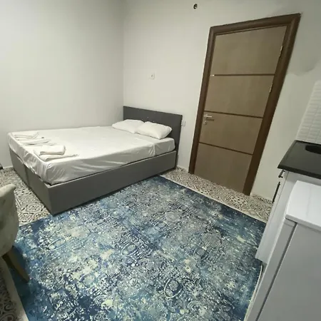 The Red Tent Loft Apartmanhotel 2*