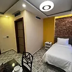 The Red Tent Loft Aparthotel