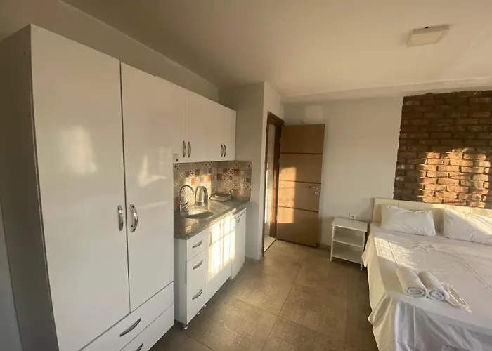 The Red Tent Loft Apartahotel