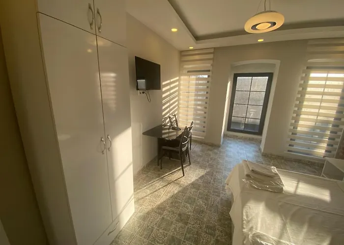 Apartahotel The Red Tent Loft 2*