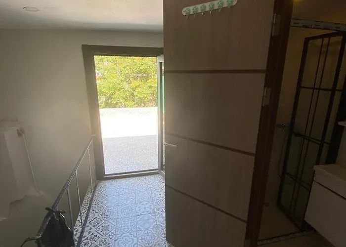 Apartahotel The Red Tent Loft 2*