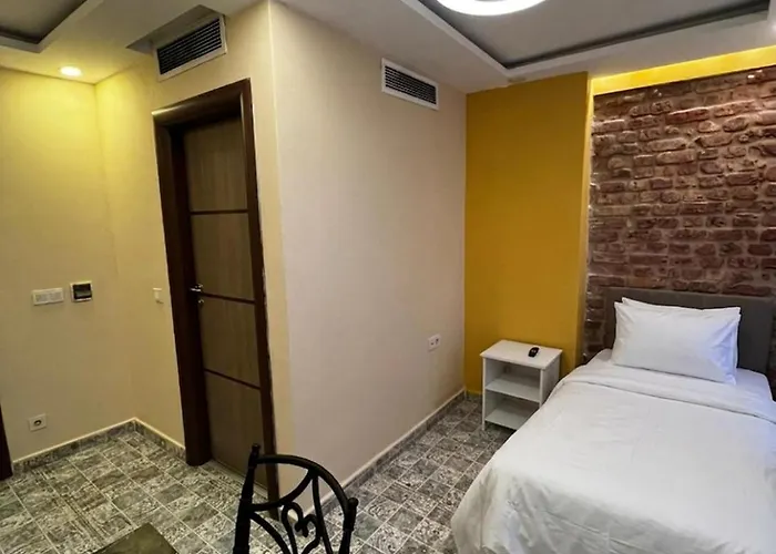 The Red Tent Loft Apartahotel