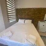The Red Tent Loft Aparthotel