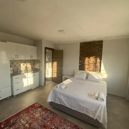 Aparthotel The Red Tent Loft 2*
