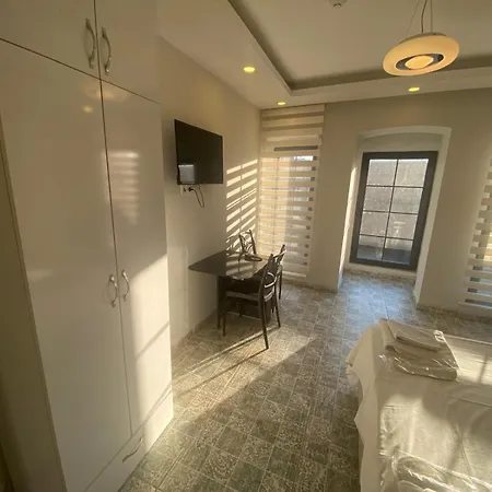 Apartahotel The Red Tent Loft 2*