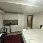 The Red Tent Loft Aparthotel
